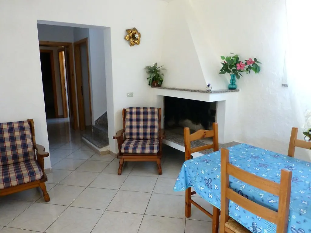 Villa Casanova Santa Margherita di Pula 0*,
